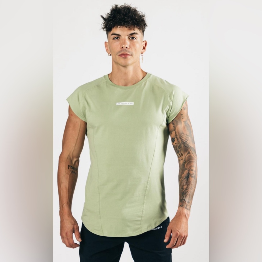 Alphalete Velocity sleeveless tee - Meadow